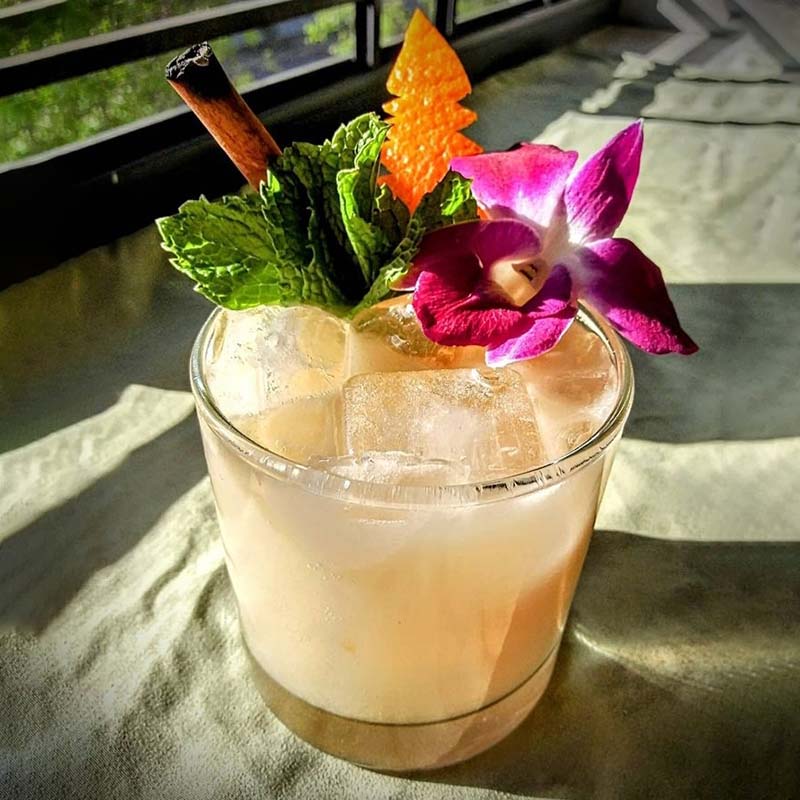 Saint Luna's Bow-Tai