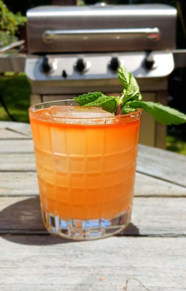 Saint Luna's Carolina Swizzle